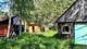 Два уютных домика с баней на живописном берегу реки Великой, 50 соток земли